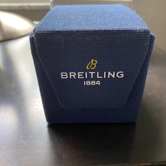 Breitling Navitimer 801 Chronograph 46 - Picture 4 of 4